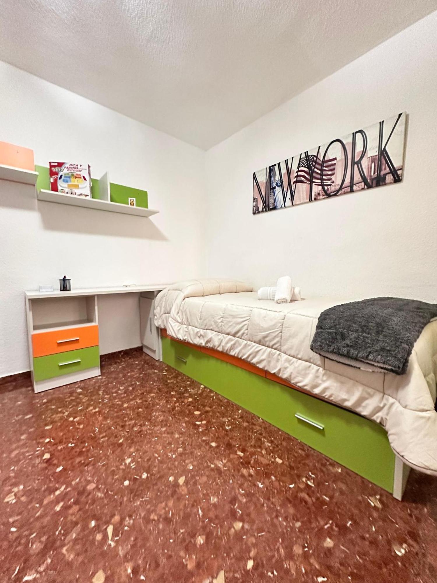 Piso Granada 3 Dormitorios Y Parking Privado Esterno foto
